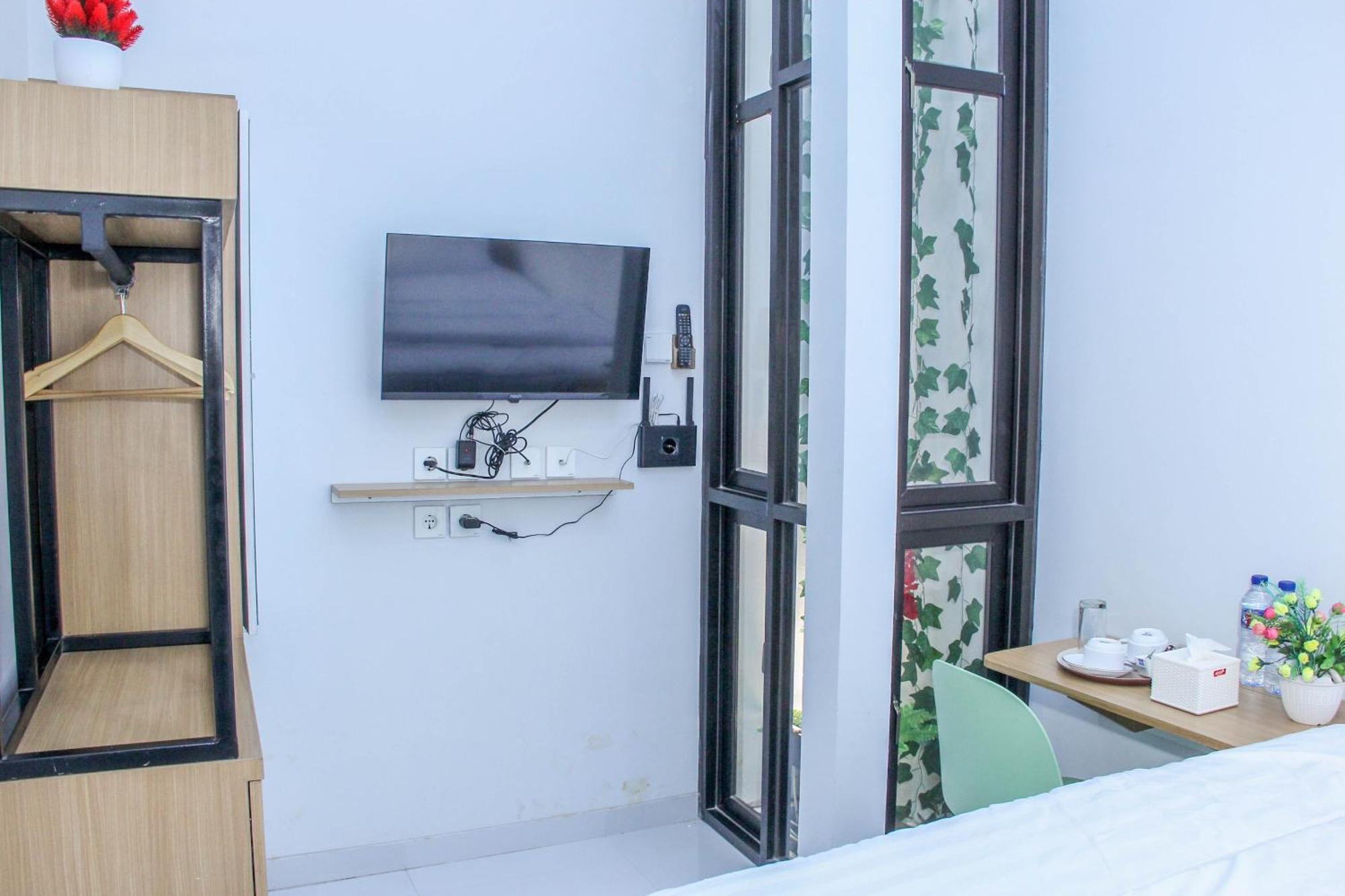 Laswi Syariah Guest House Bandung Esterno foto