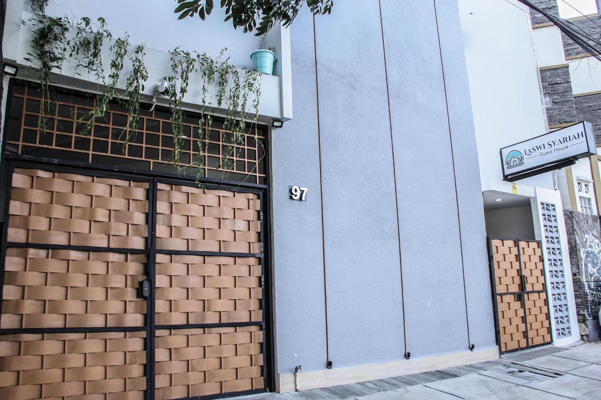 Laswi Syariah Guest House Bandung Esterno foto