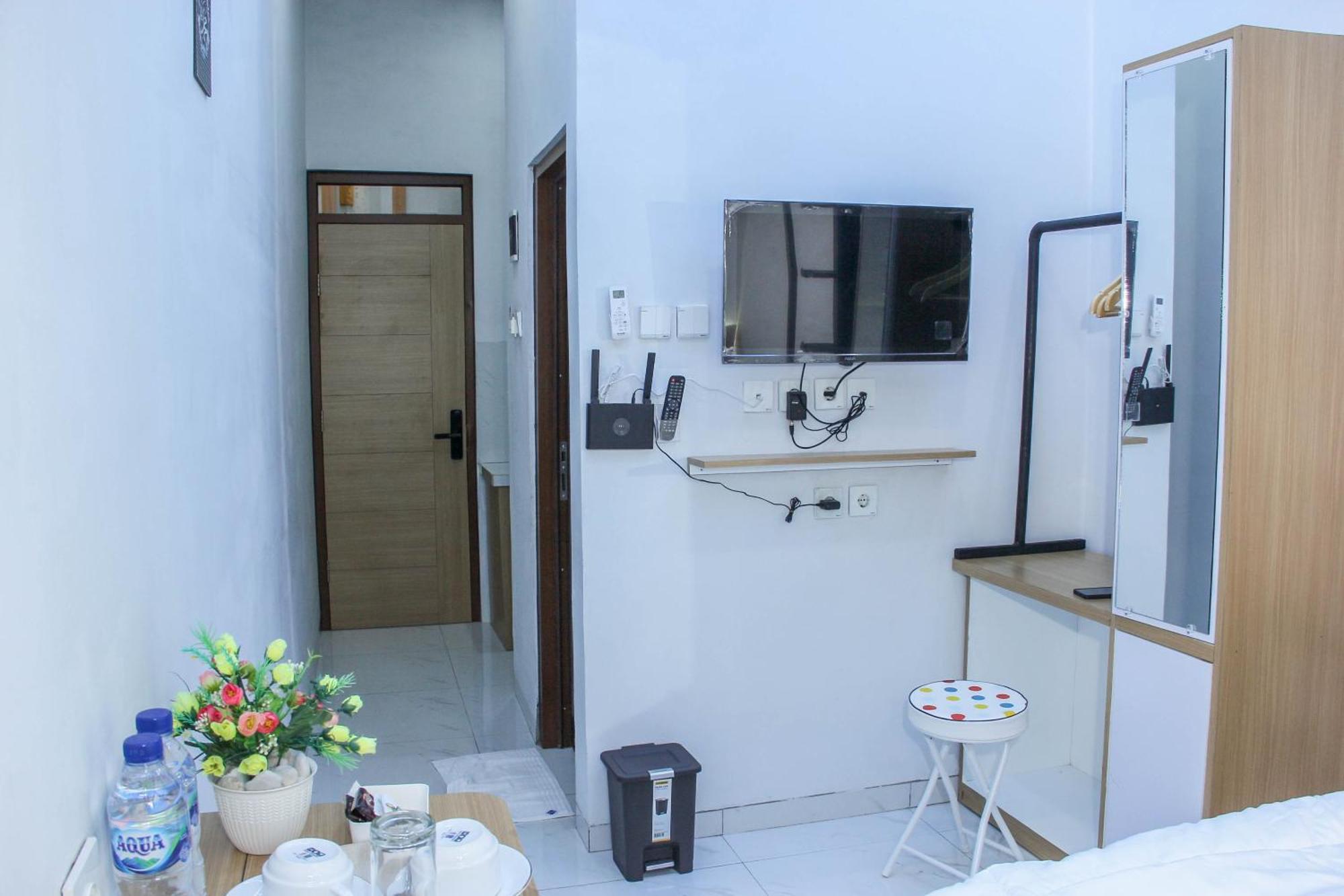 Laswi Syariah Guest House Bandung Esterno foto