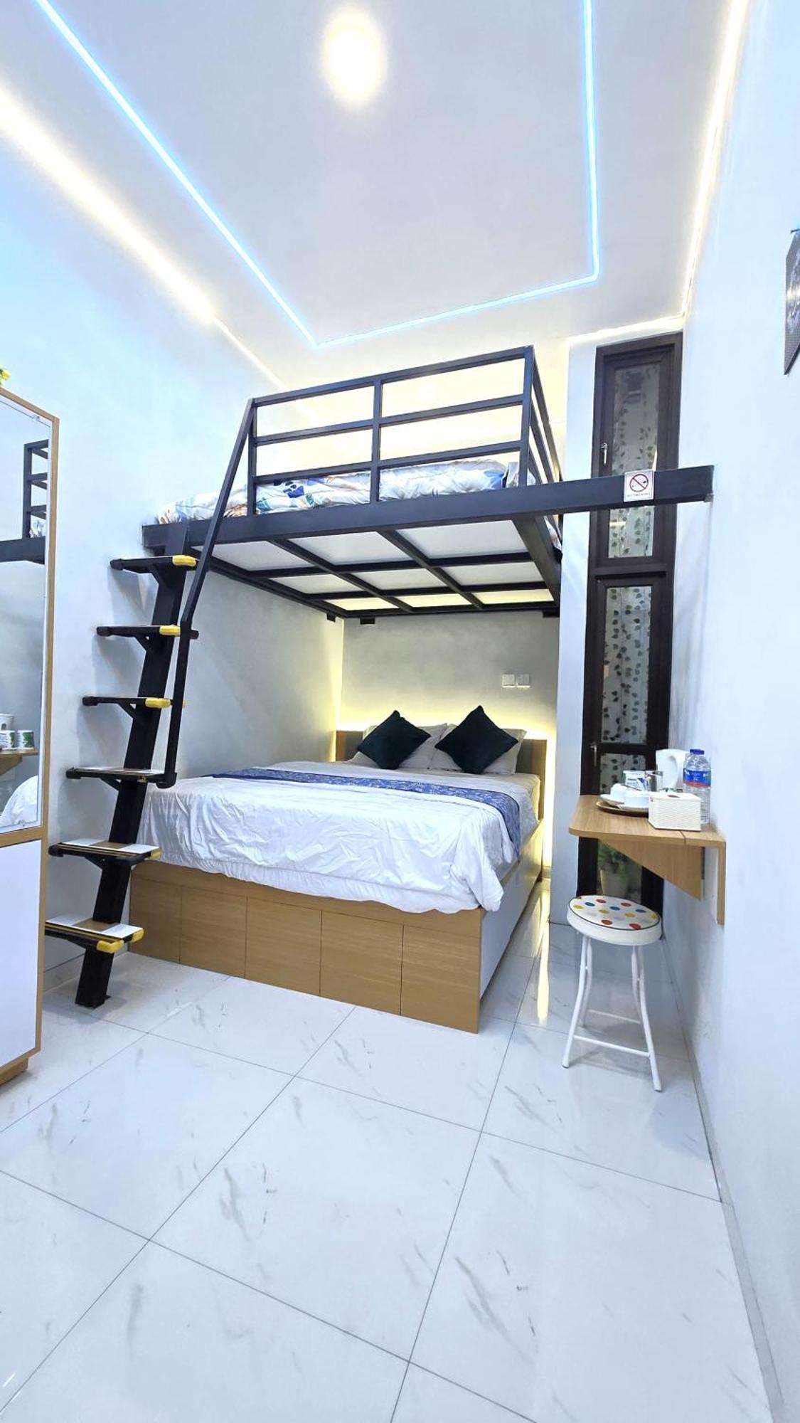 Laswi Syariah Guest House Bandung Esterno foto